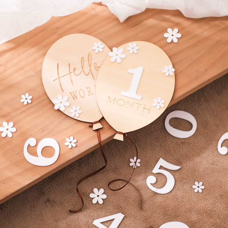 Milestone Card Set - 2 قطعة بالون خشبي الطفل معلم