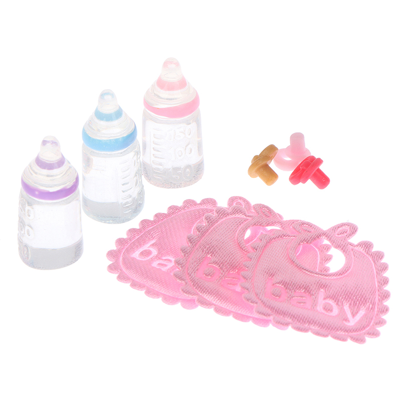 Baby Nursery Dolls - مجموعة زجاجات الطفل المصغرة والمريلات ،