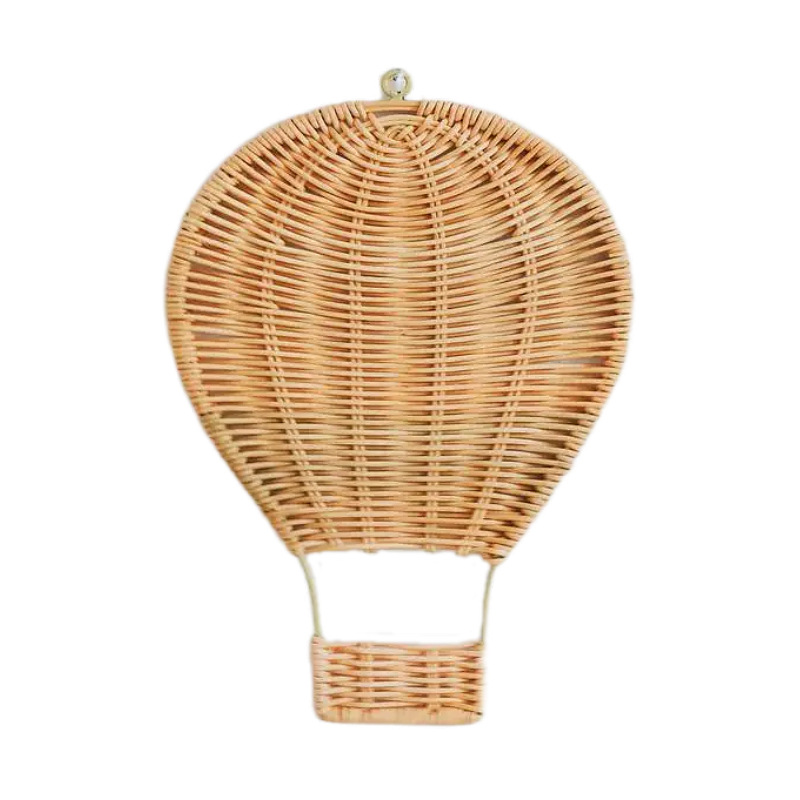 زينة جدارية يدوية الصنع على شك - مراجعة Baby Nursery Hot Air Balloon وسعره