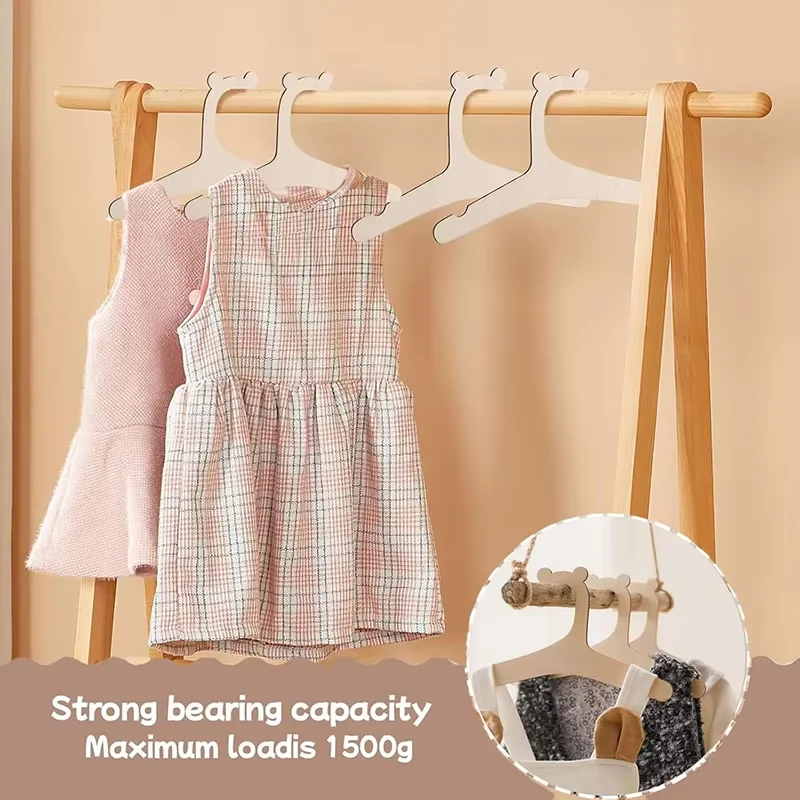 حامل ملابس أطفال خشبي بتصميم د - مراجعة Baby Nursery Decor Girl وسعره
