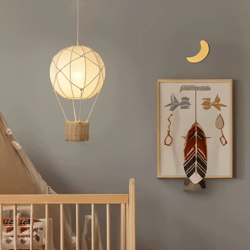 منطاد الهواء الساخن الثريات LE - مراجعة Baby Nursery Hot Air Balloon وسعره